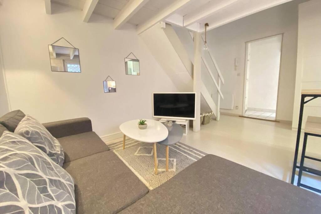 Au Coeur De La Cite Medievale Daire Laon Dış mekan fotoğraf